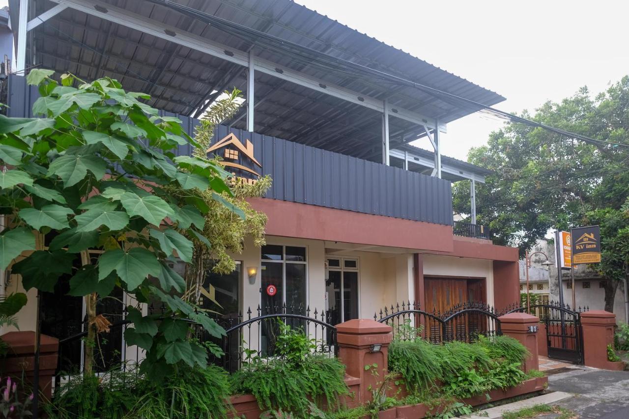 Koolkost Near Stadion Maguwoharjo Salakan Екстериор снимка