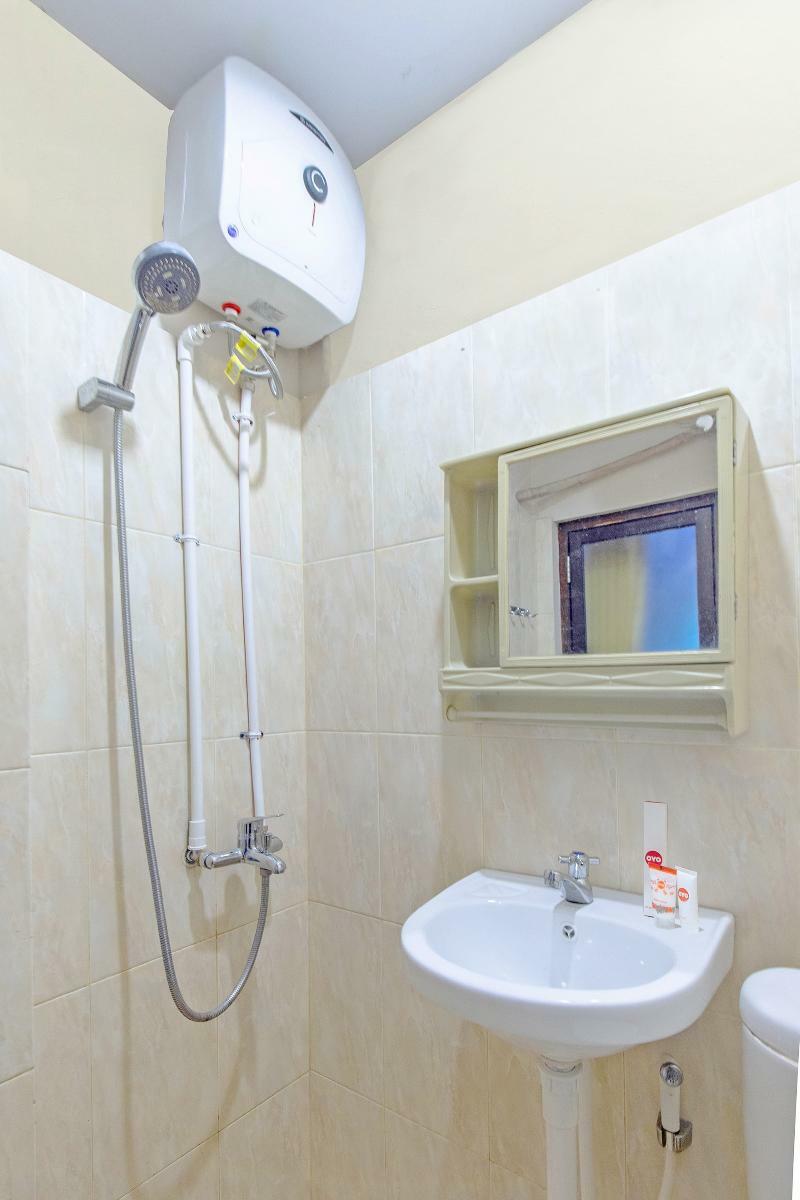 Koolkost Near Stadion Maguwoharjo Salakan Екстериор снимка